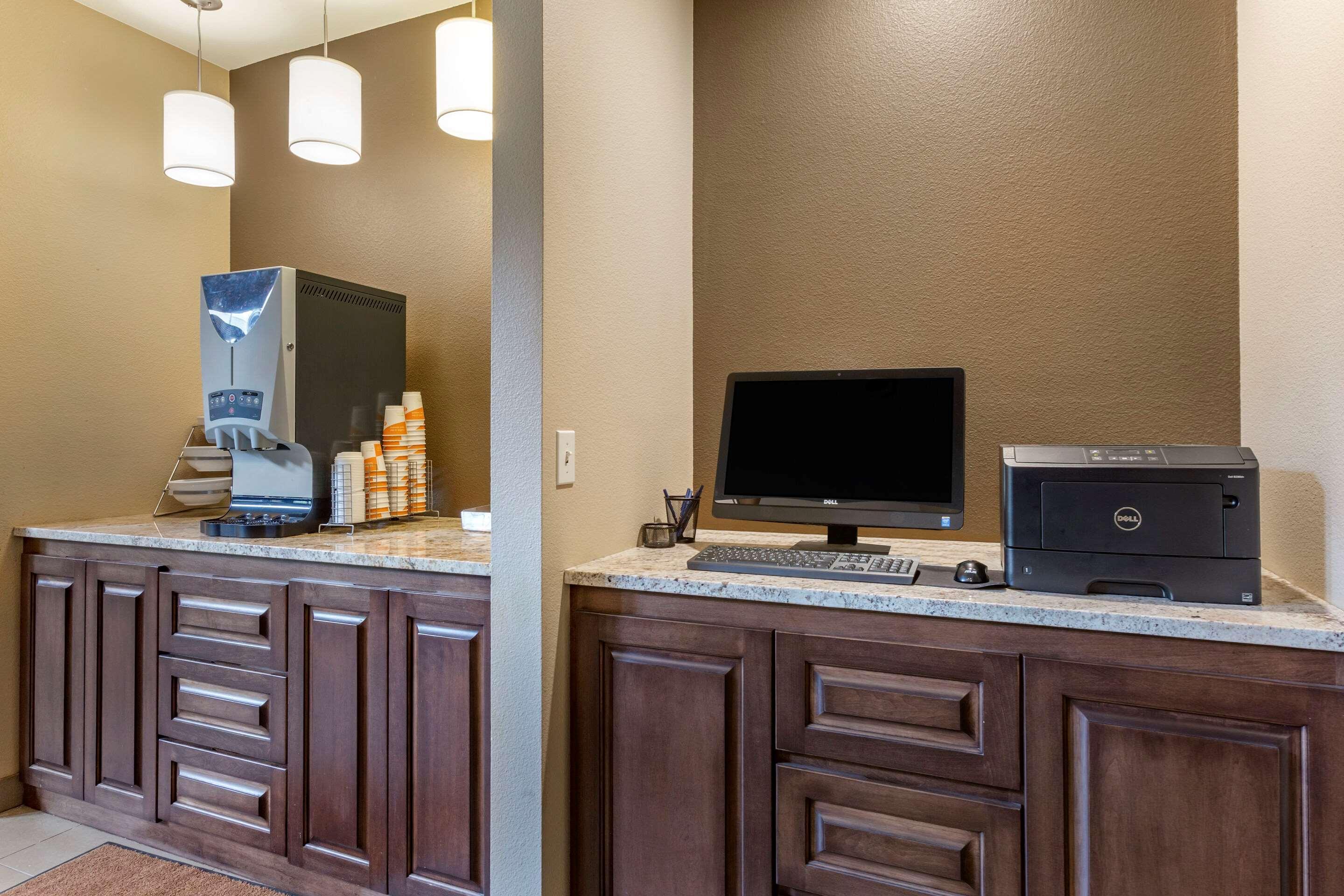 Comfort Inn & Suites Near Mt Rushmore Hill City Exteriér fotografie
